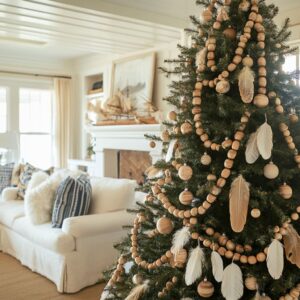 Boho Christmas Tree Decorating: Unique Ideas for a Cozy, Festive Look