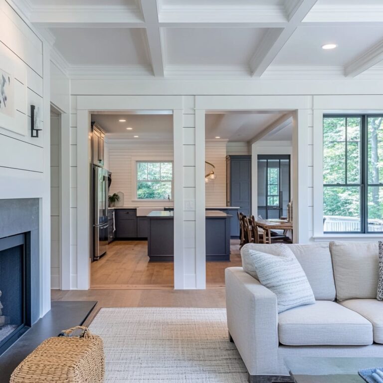 Ceiling Crown Molding Designs for Stylish American Homes