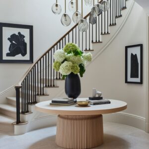 One Accent, Total Makeover: How Stylish Round Tables Make a Stunning Entrance