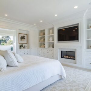 White-on-White Bedroom Design: Ideas for Creating Calm and Stylish Spaces