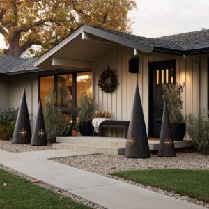 New Front Yard Christmas Decorating Ideas in Modern Style